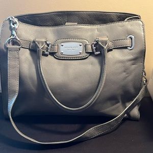 Michael Kors, elephant, gray w/Crossbody strap. Excellent condition. Used twice